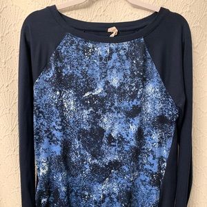 Women’s Under Armour crewneck